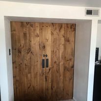 Load image into Gallery viewer, Custom Barn Doors